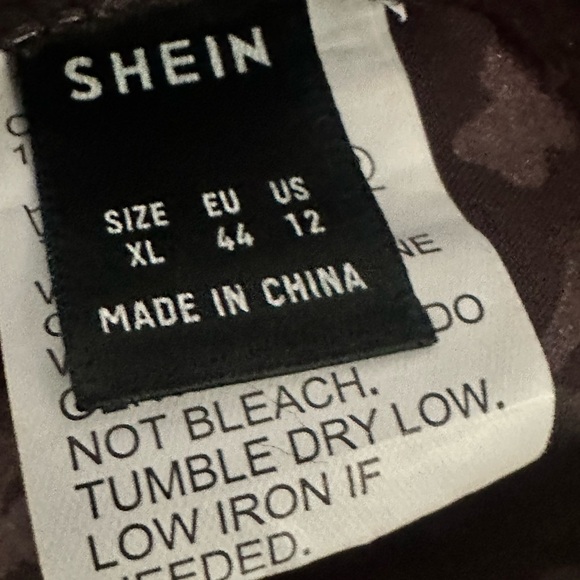 Long Sleeve Leopard Blouse XL - Picture 5 of 5